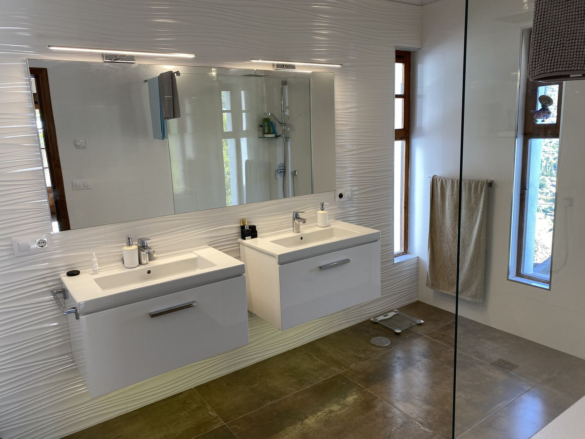 Property main view 25