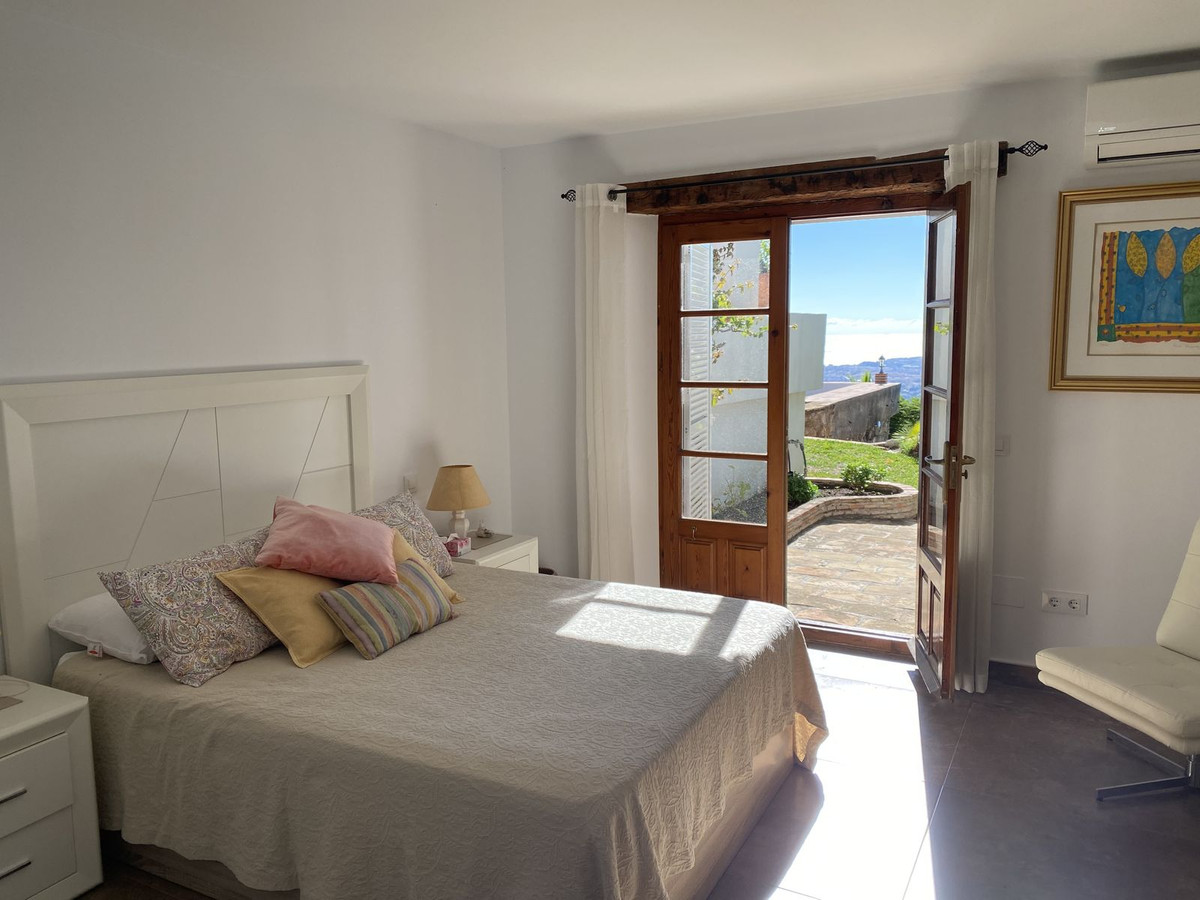 Property main view 33