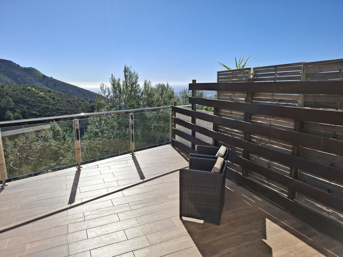 Property main view 60