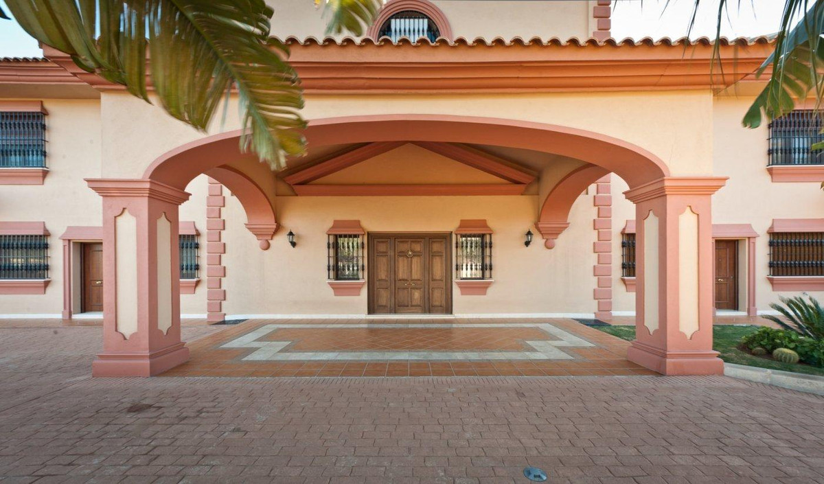 Vrijstaande Villa te koop in Mijas | 7 slaapkamers H5360374