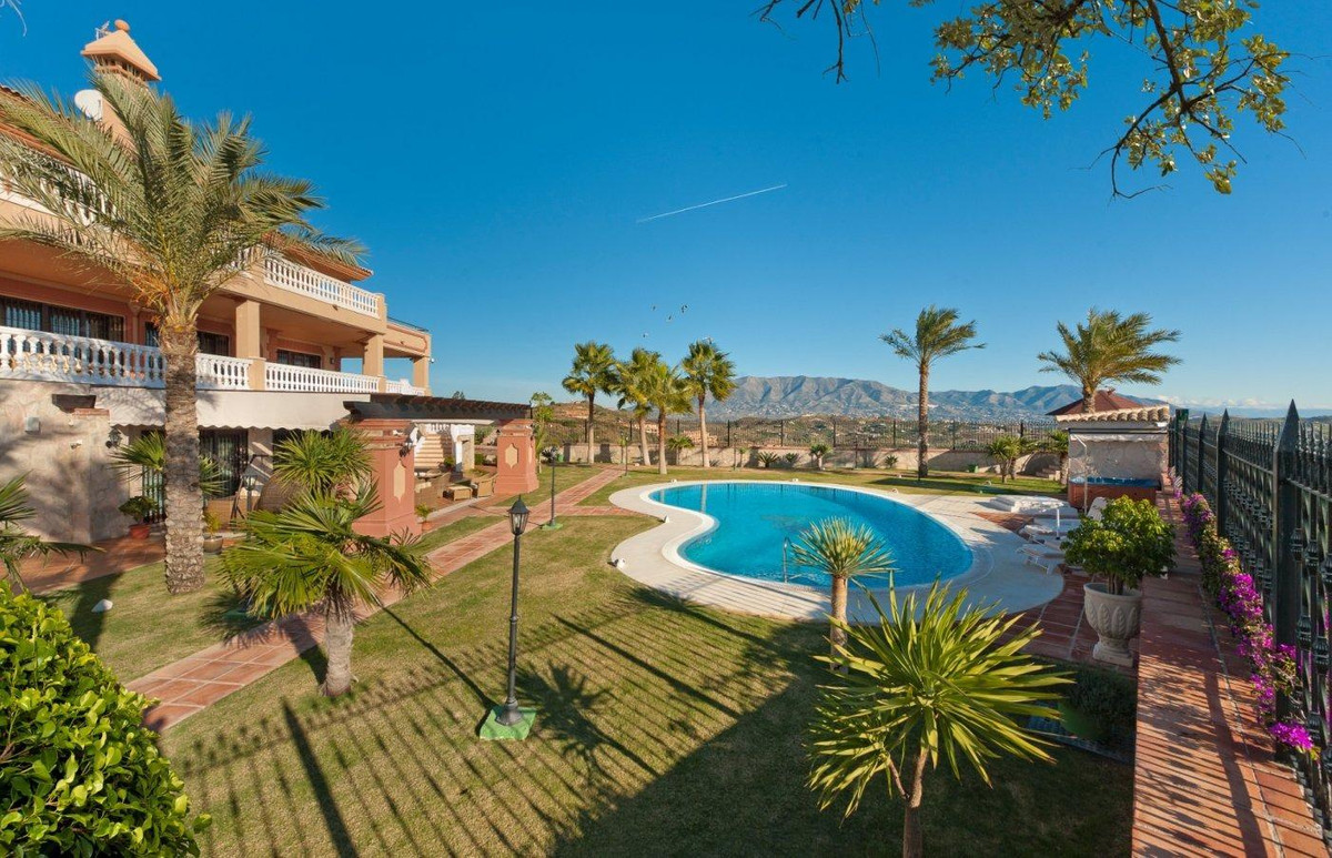 Vrijstaande Villa te koop in Mijas | 7 slaapkamers H5360374