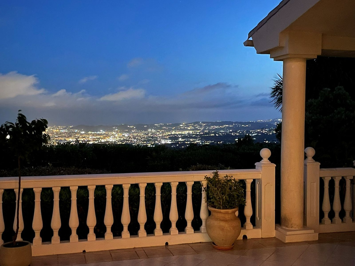 Vrijstaande Villa te koop in Mijas | 6 slaapkamers H5371504