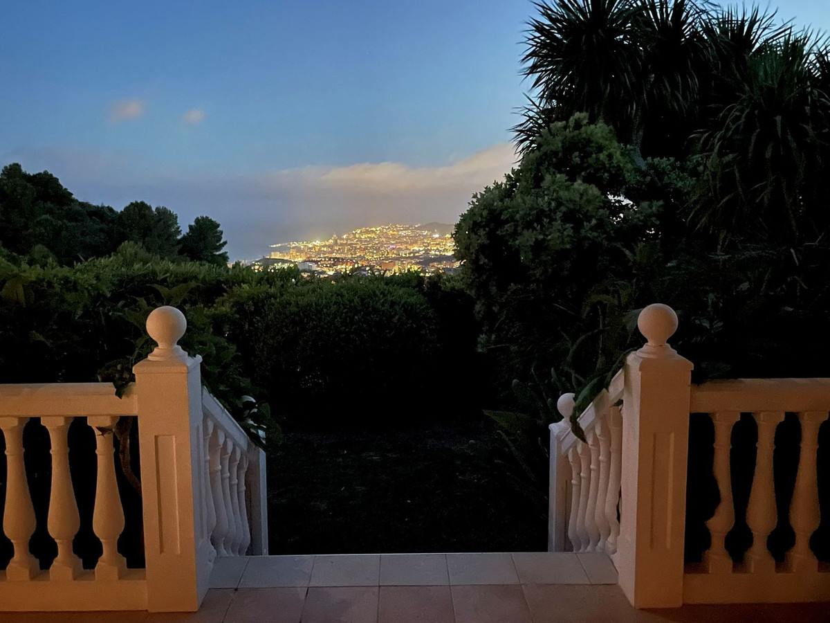 Vrijstaande Villa te koop in Mijas | 6 slaapkamers H5371504