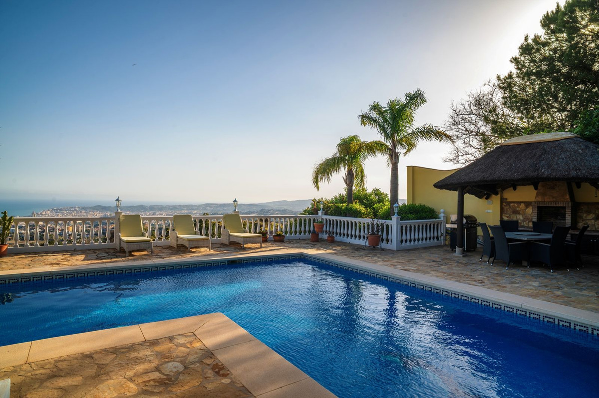 Vrijstaande Villa te koop in Mijas | 6 slaapkamers H5371504