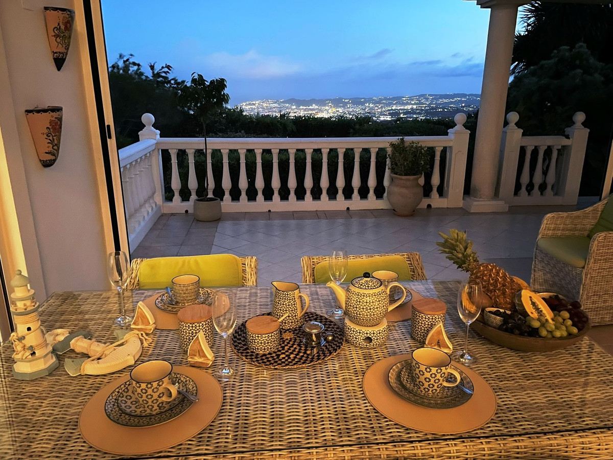 Vrijstaande Villa te koop in Mijas | 6 slaapkamers H5371504