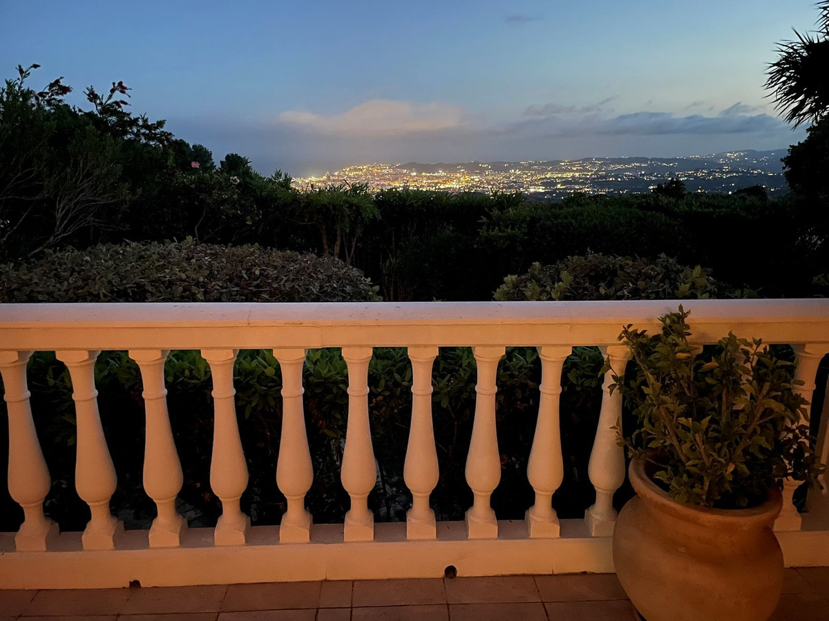 Vrijstaande Villa te koop in Mijas | 6 slaapkamers H5371504