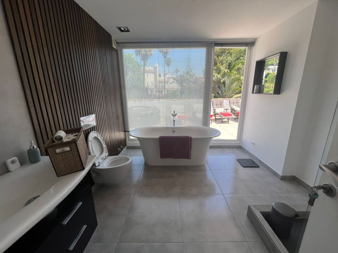 Geschakelde Woning te koop in Mijas | 4 slaapkamers H5375221