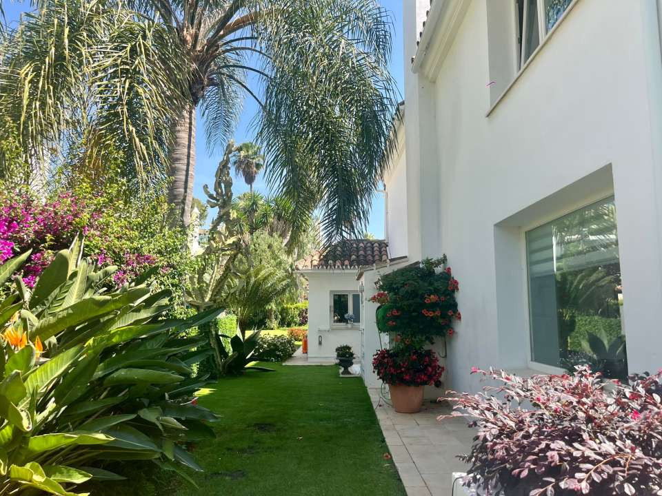 Geschakelde Woning te koop in Mijas | 4 slaapkamers H5375221