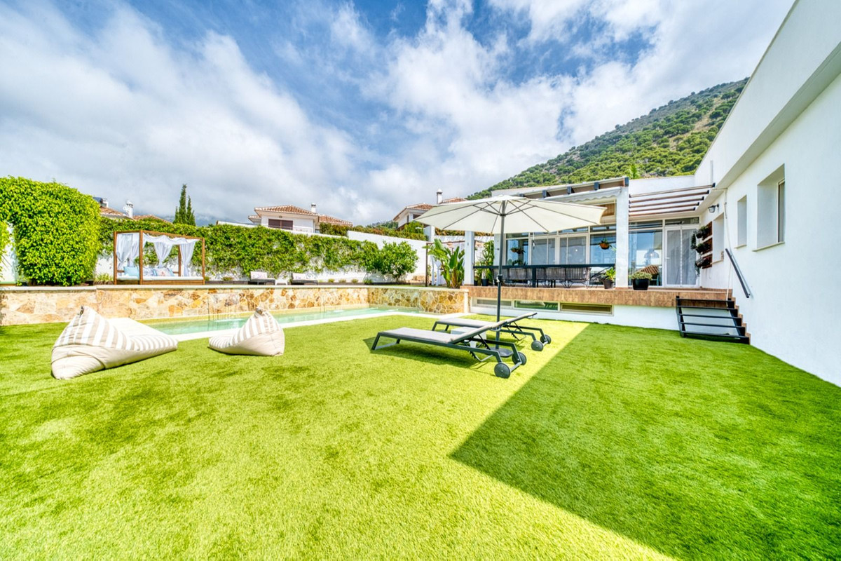 Vrijstaande Villa te koop in Mijas | 7 slaapkamers H5414812