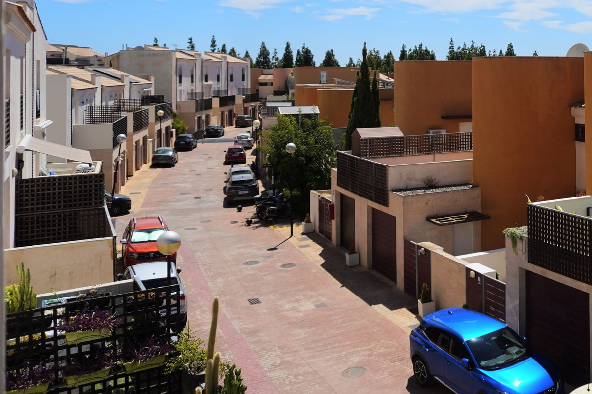 Geschakelde Woning te koop in Mijas | 4 slaapkamers H5472580