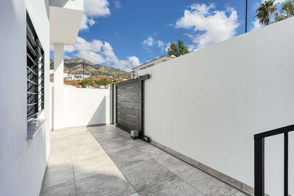 Vrijstaande Villa te koop in Mijas | 5 slaapkamers H5516911