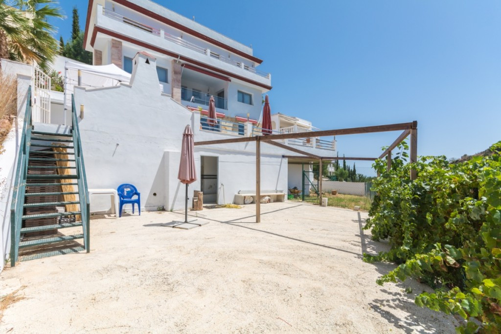 Property main view 44