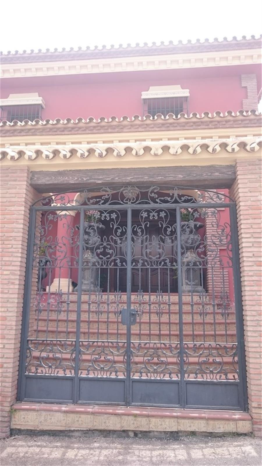 Property main view 60