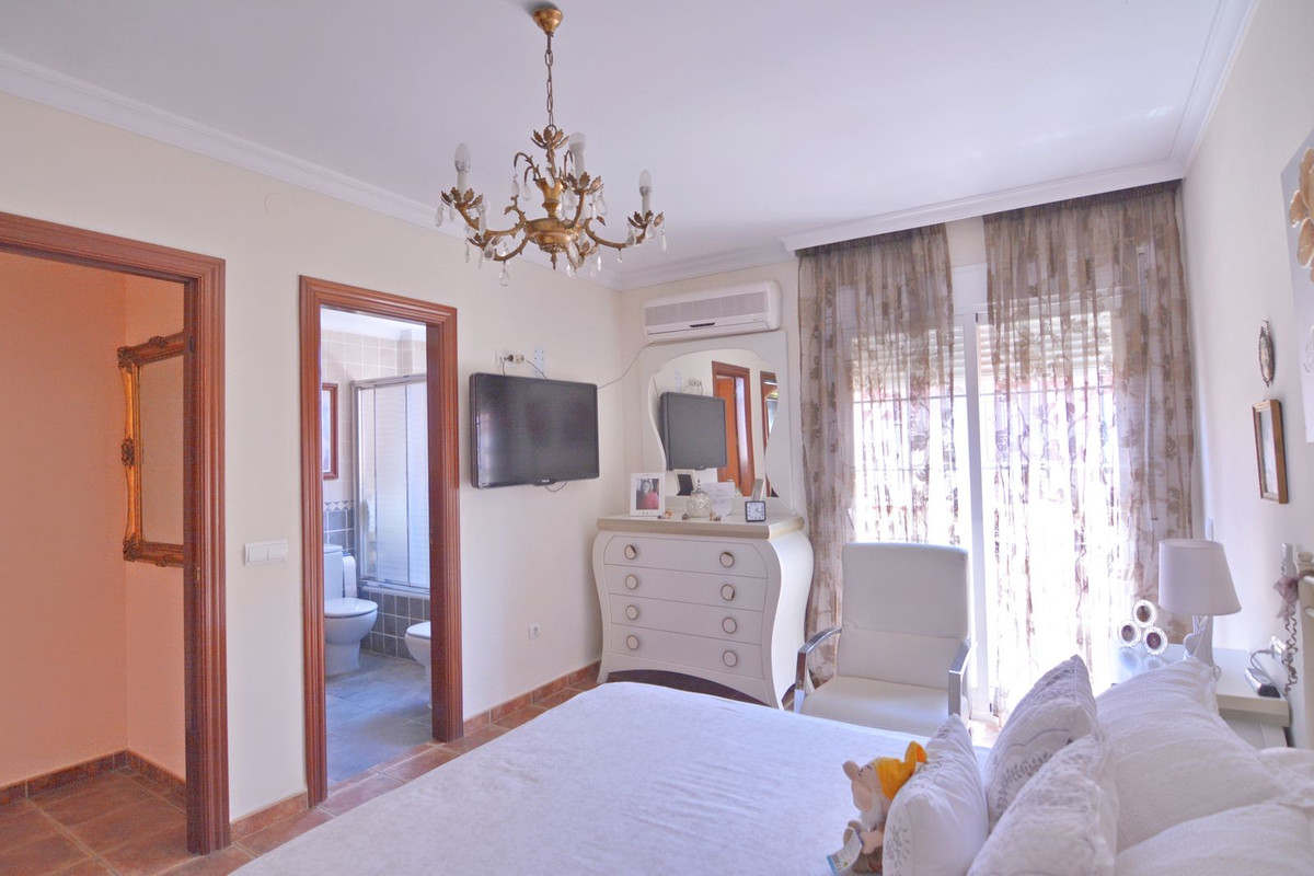 Huis te koop in Mijas Costa | 6 slaapkamers H4780540
