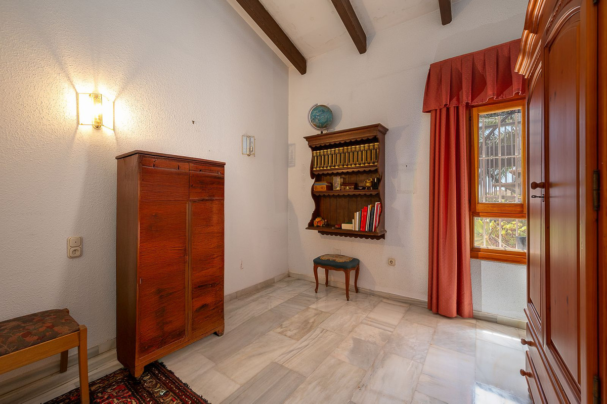 Huis te koop in El Faro | 3 slaapkamers H5045686
