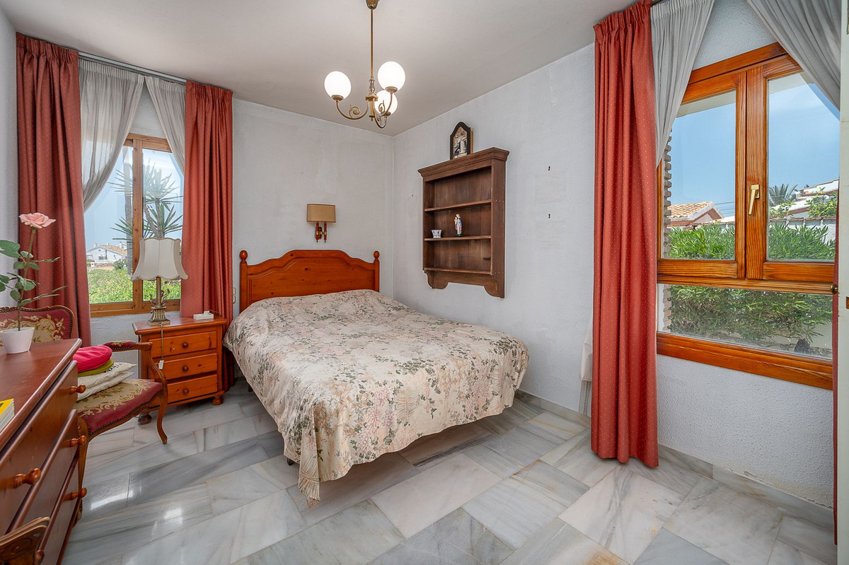 Huis te koop in El Faro | 3 slaapkamers H5045686