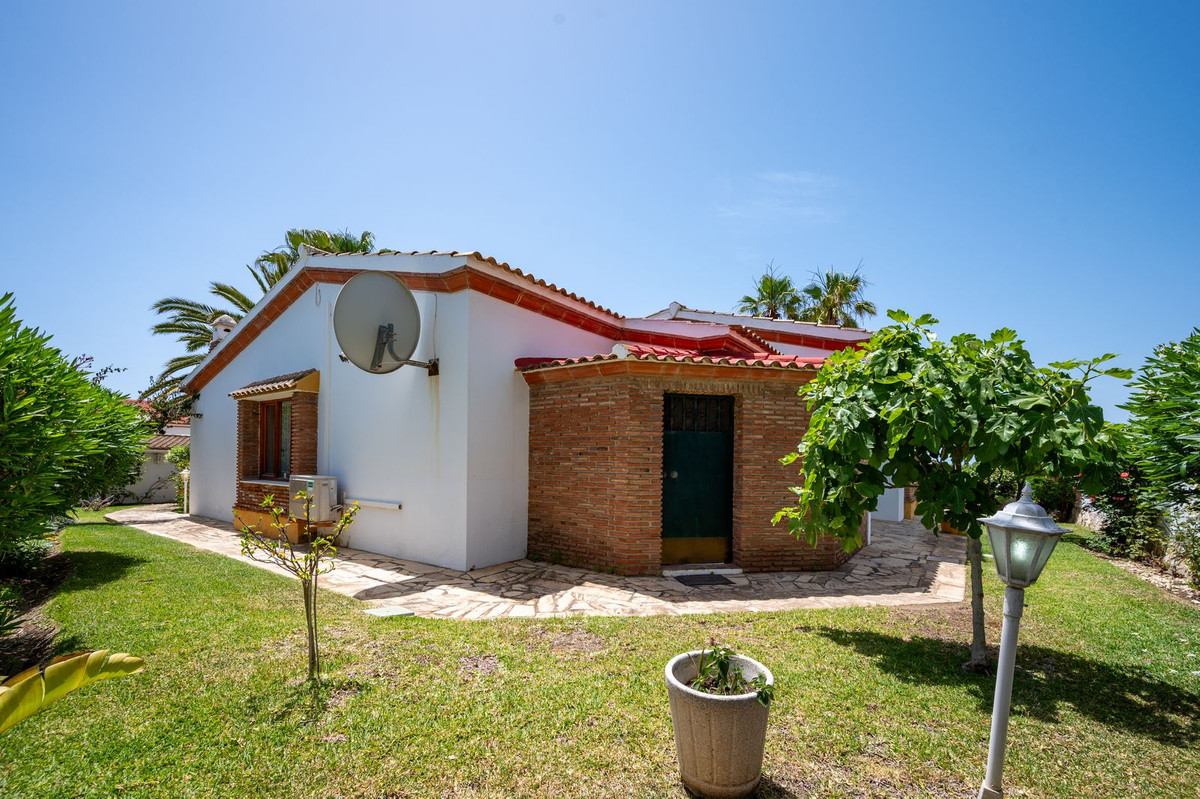 Huis te koop in El Faro | 3 slaapkamers H5045686