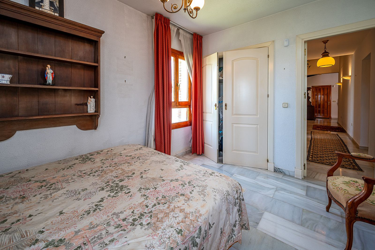 Huis te koop in El Faro | 3 slaapkamers H5045686