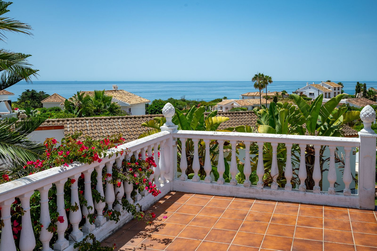 Huis te koop in El Faro | 3 slaapkamers H5045686