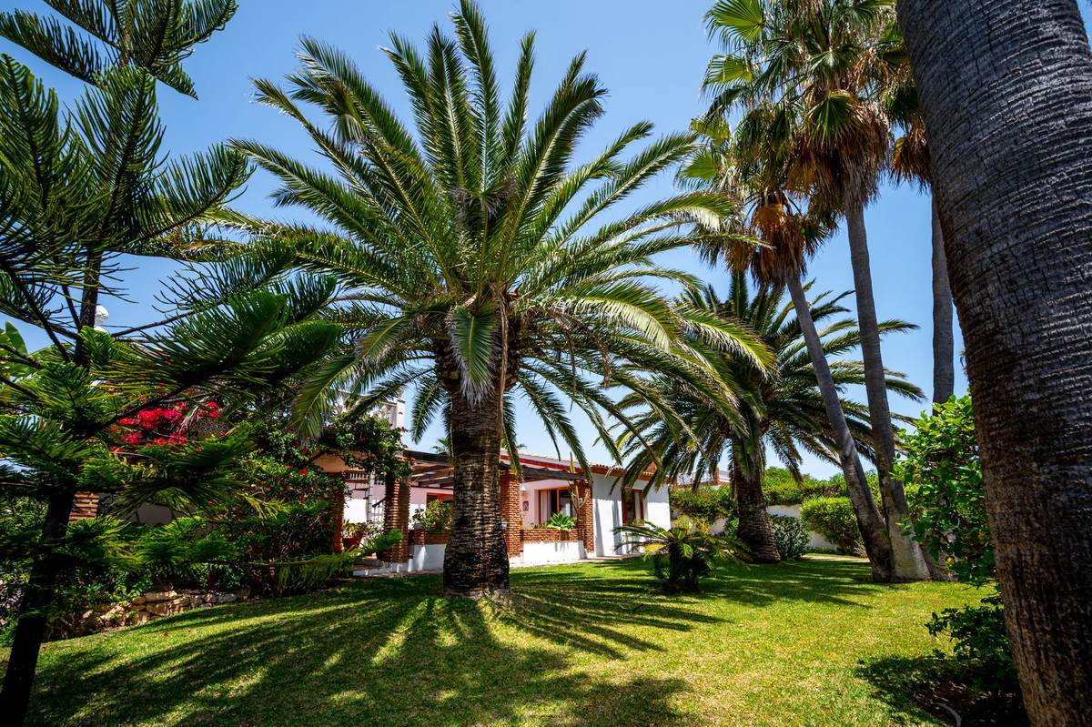 Huis te koop in El Faro | 3 slaapkamers H5045686