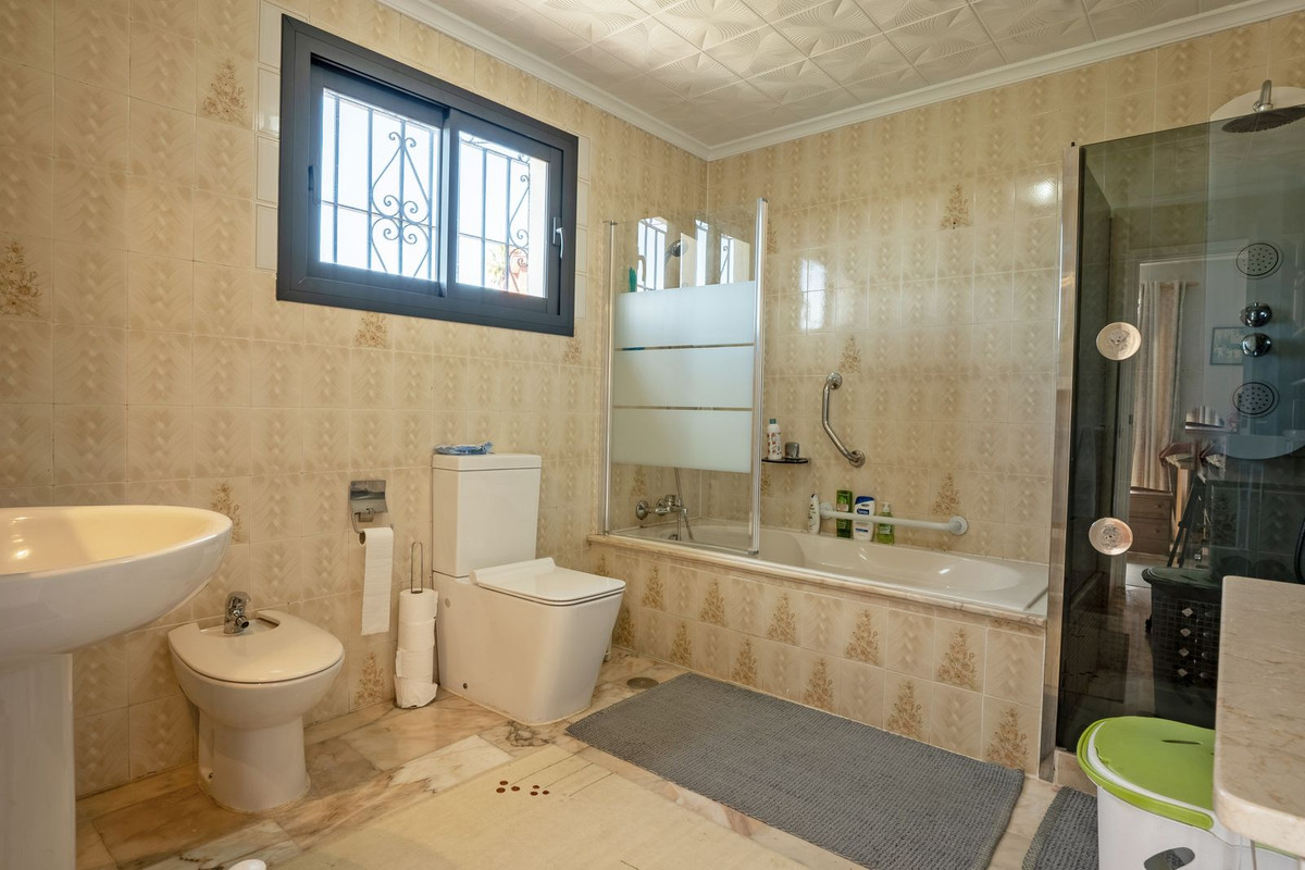 Huis te koop in Mijas Costa | 6 slaapkamers H5078149