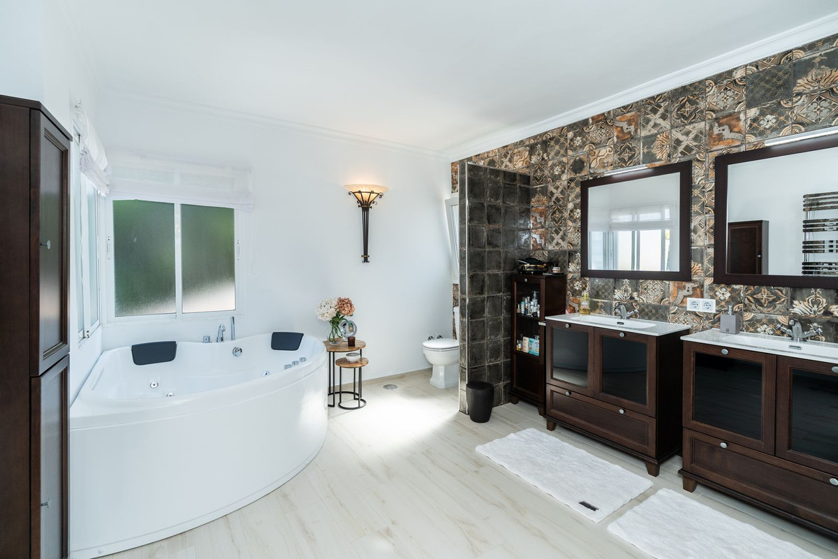 Huis te koop in Mijas Costa | 4 slaapkamers H5083999