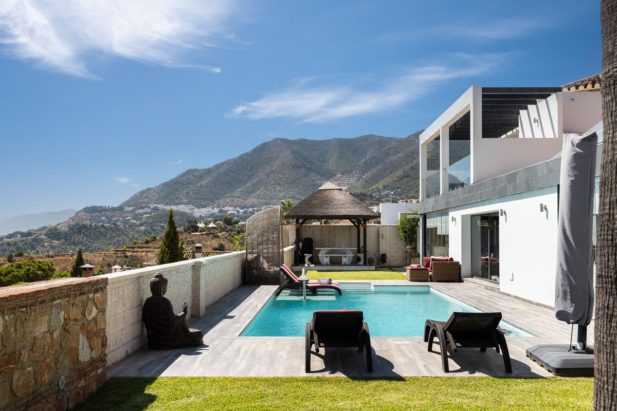 Huis te koop in Mijas Costa | 4 slaapkamers H5144125