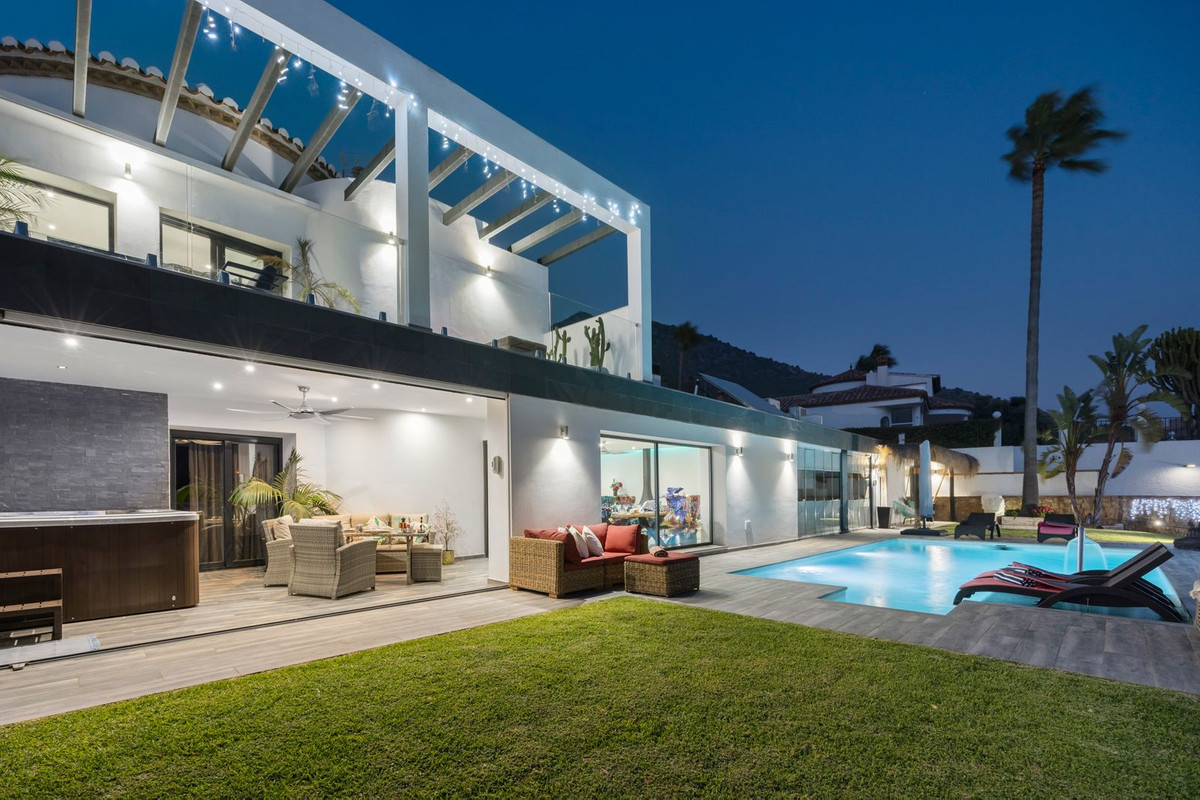Huis te koop in Mijas Costa | 4 slaapkamers H5144125