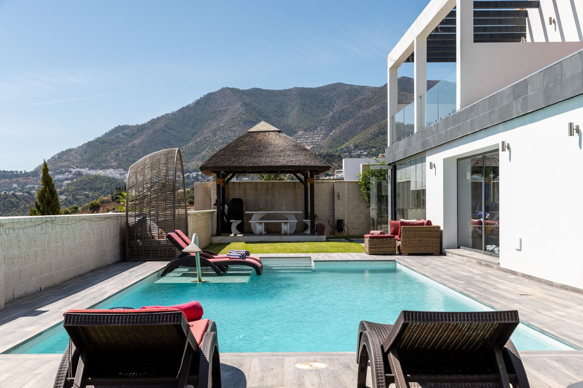Huis te koop in Mijas Costa | 4 slaapkamers H5144125