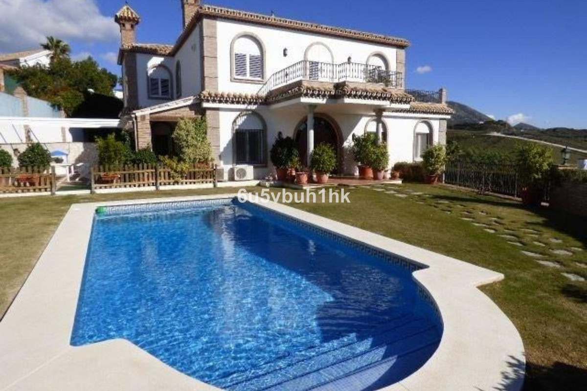 Huis te koop in Mijas Costa | 4 slaapkamers H5155876