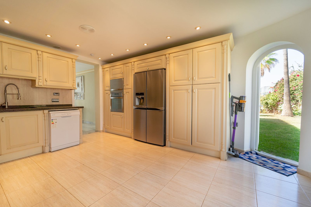 Property main view 33