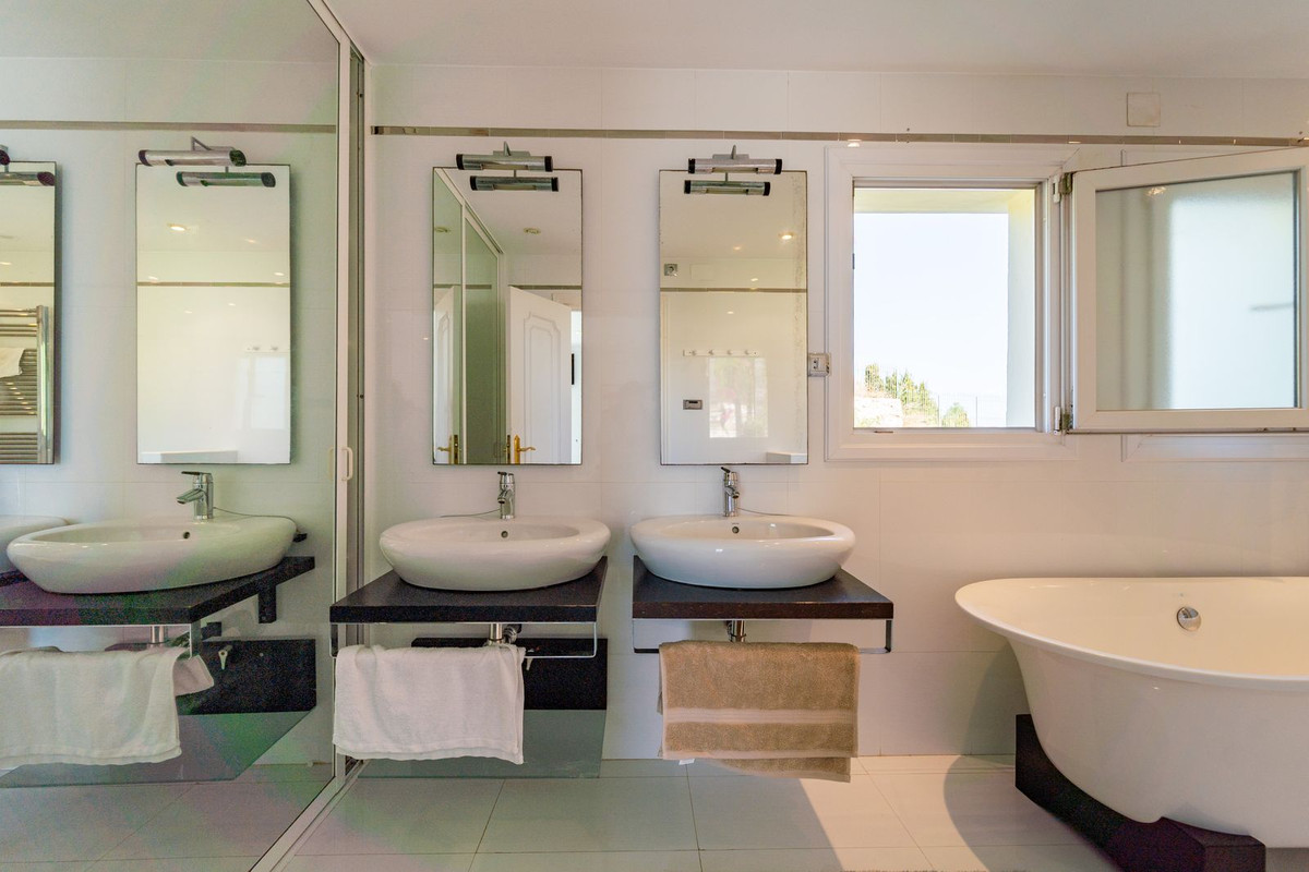 Property main view 44