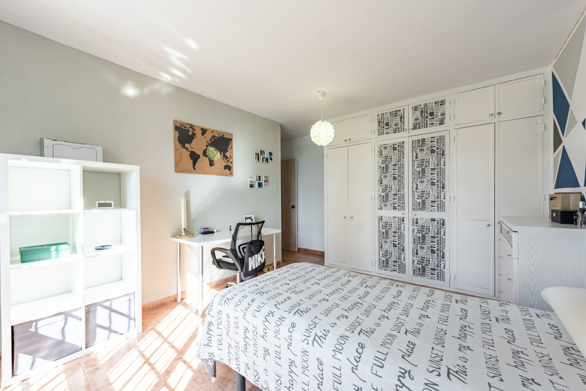 Huis te koop in Mijas Costa | 4 slaapkamers H5222365