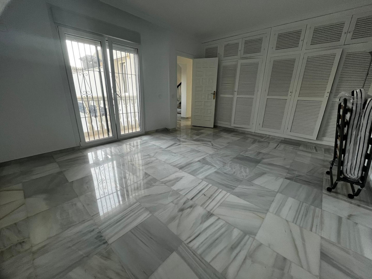 Huis te koop in Mijas Costa | 5 slaapkamers H5299099