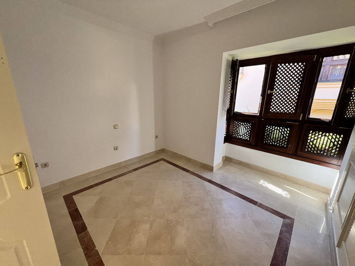 Property main view 60