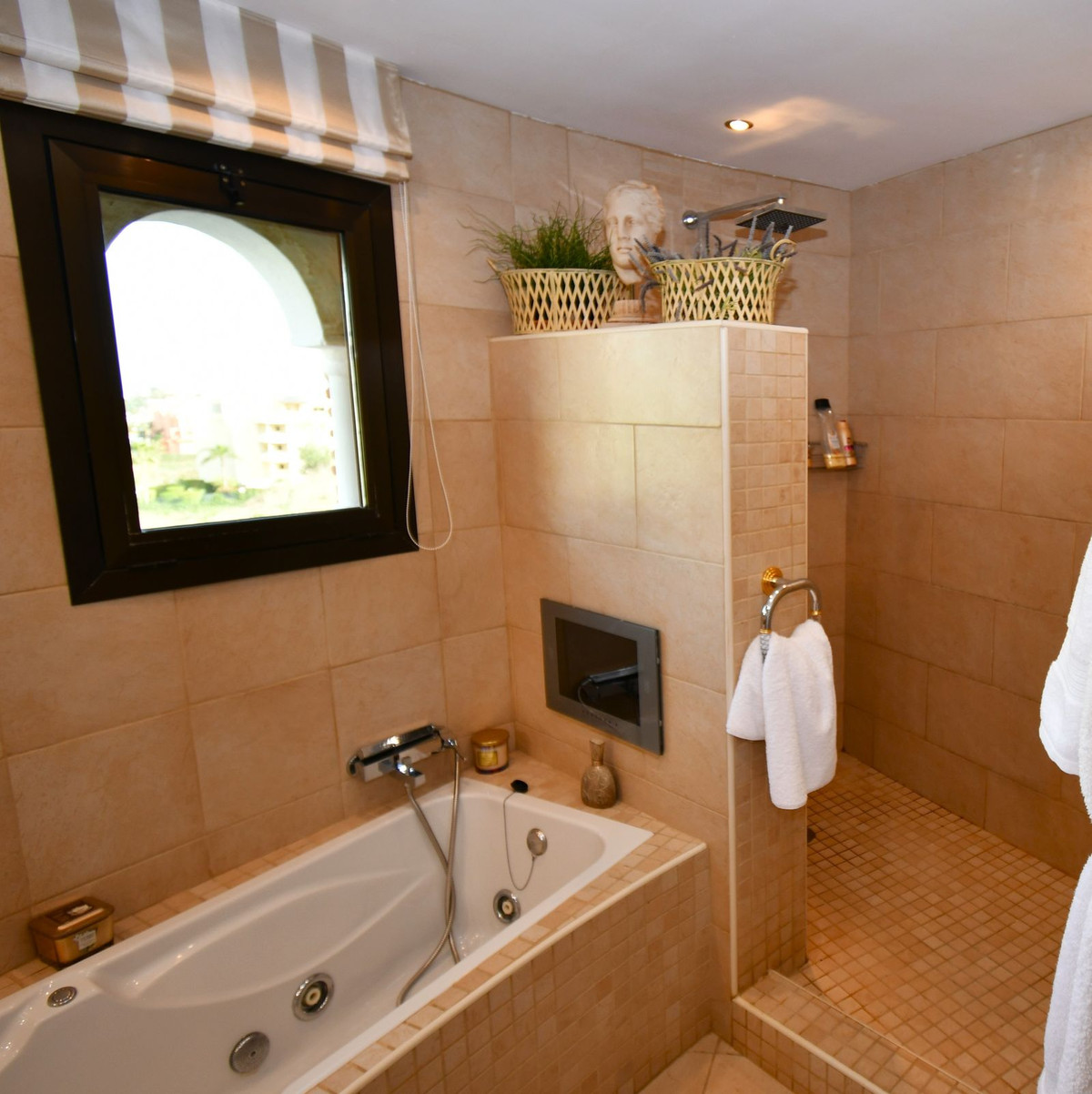 Huis te koop in Mijas Costa | 7 slaapkamers H5346406