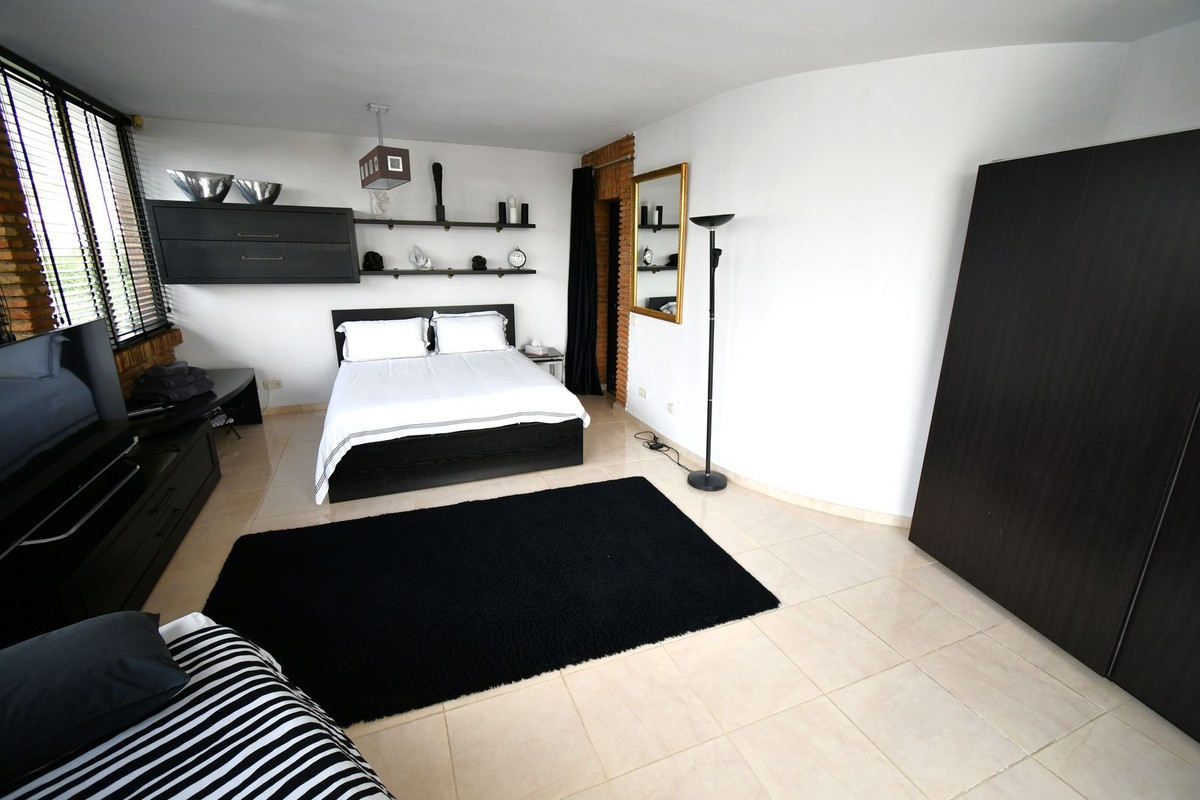 Huis te koop in Mijas Costa | 7 slaapkamers H5346406
