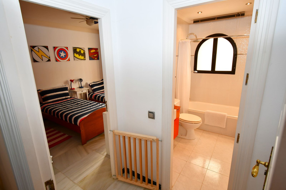 Huis te koop in Mijas Costa | 7 slaapkamers H5346406