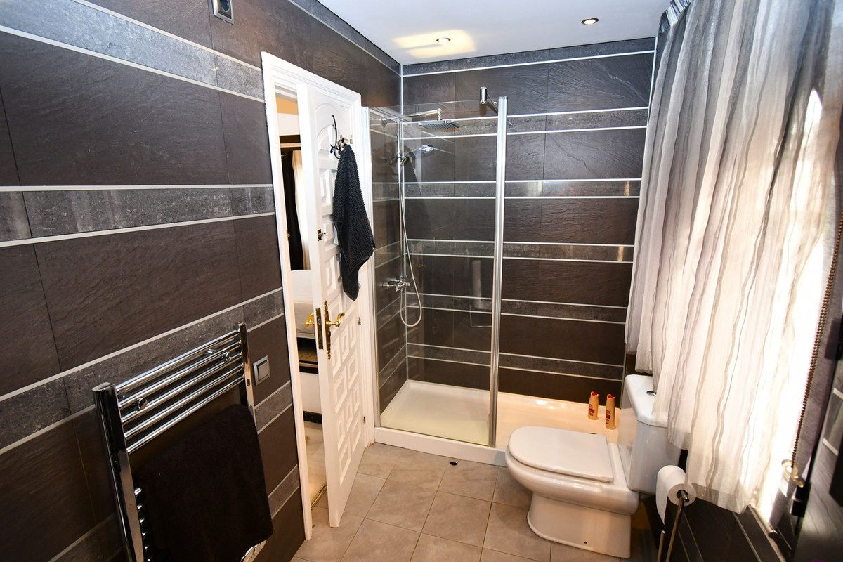 Huis te koop in Mijas Costa | 7 slaapkamers H5346406