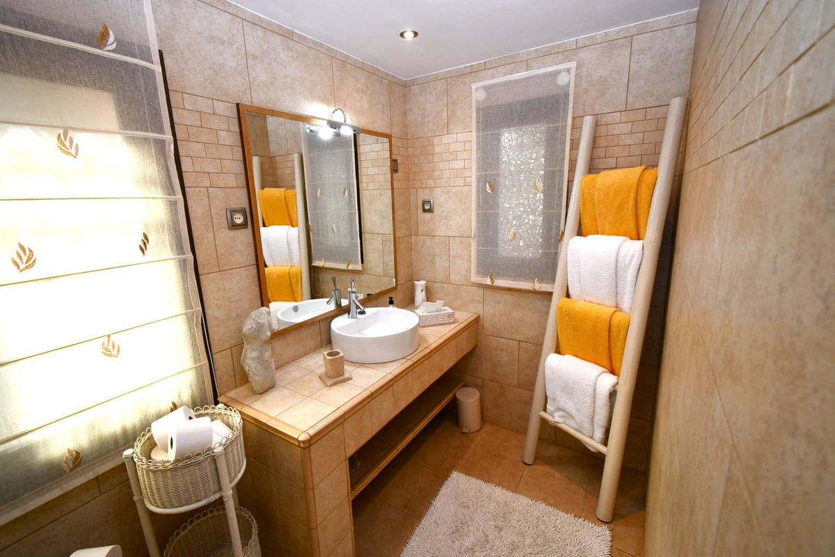 Huis te koop in Mijas Costa | 7 slaapkamers H5346406