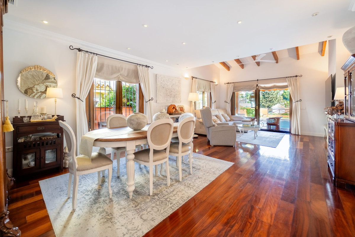Huis te koop in Mijas Costa | 4 slaapkamers H5353693