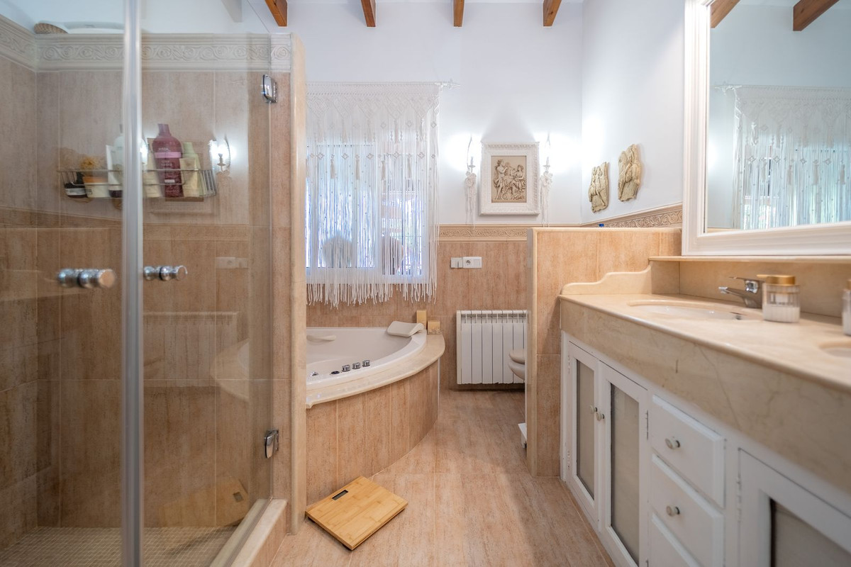 Huis te koop in Mijas Costa | 4 slaapkamers H5353693