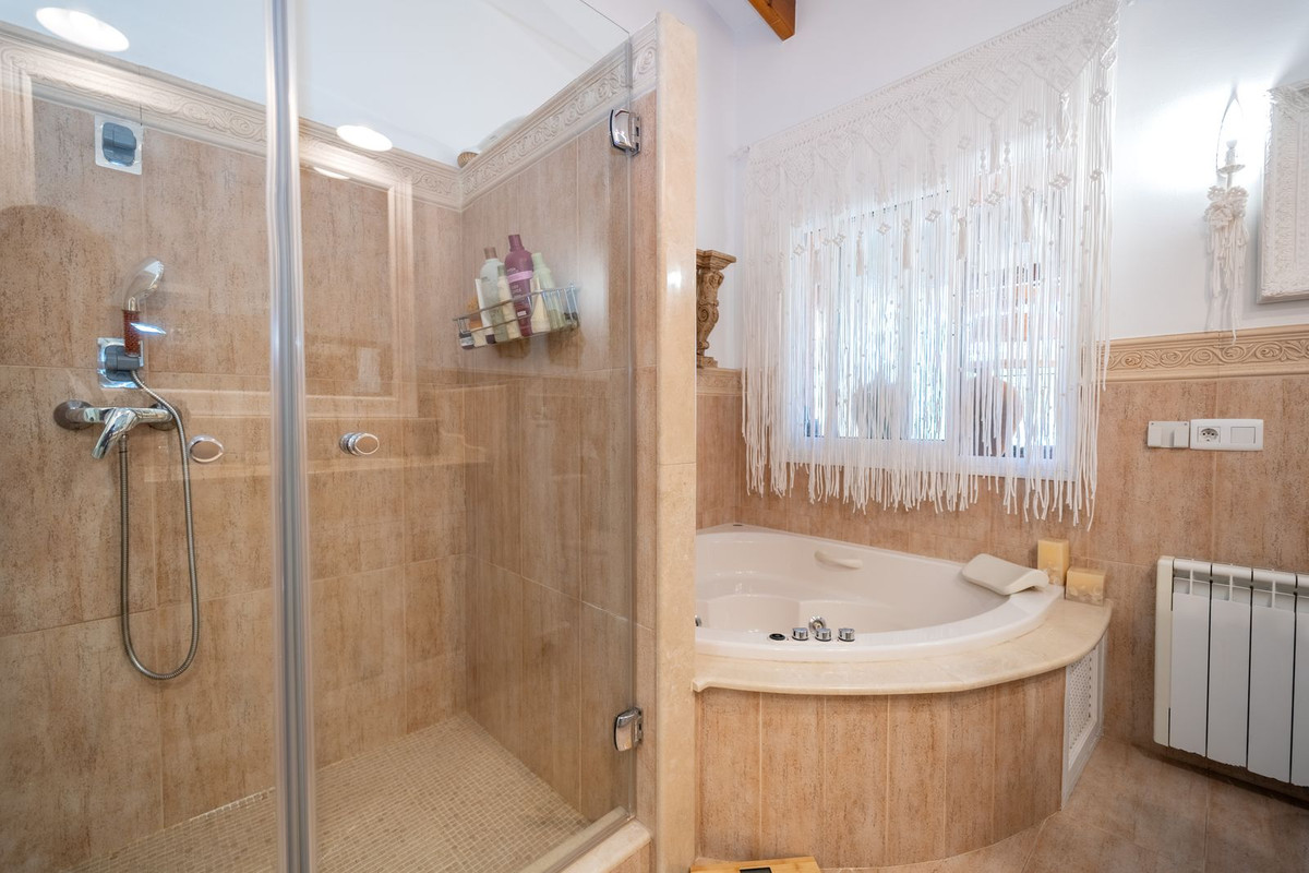 Huis te koop in Mijas Costa | 4 slaapkamers H5353693