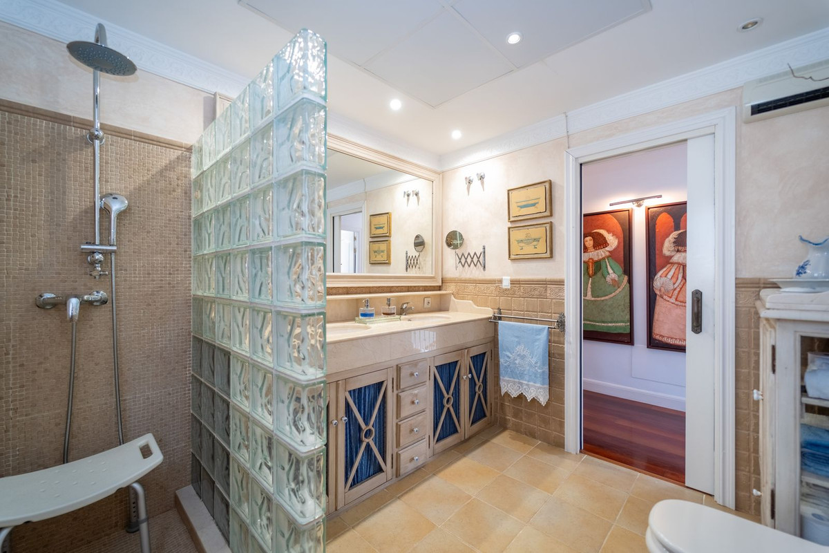 Huis te koop in Mijas Costa | 4 slaapkamers H5353693