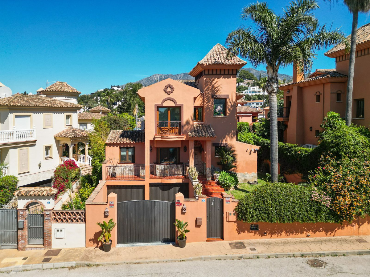 Huis te koop in Mijas Costa | 4 slaapkamers H5353693