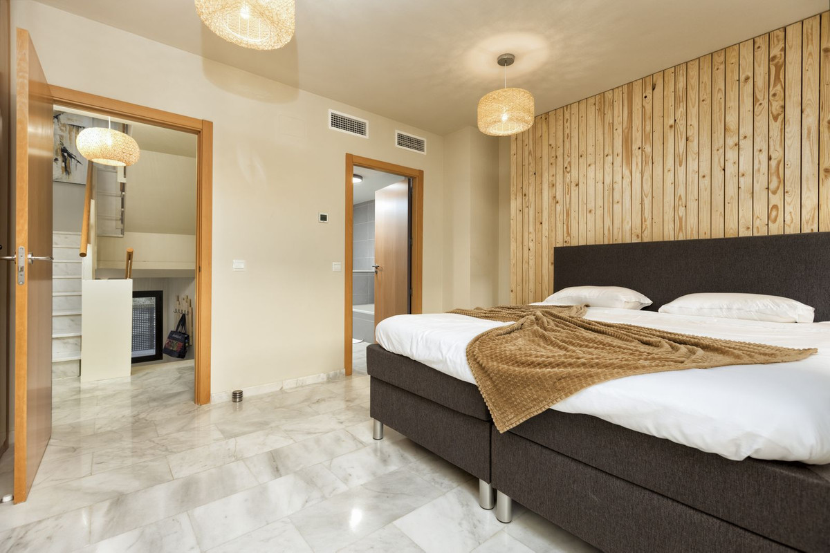 Huis te koop in Mijas Costa | 4 slaapkamers H5413177