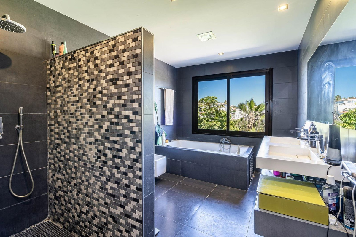 Huis te koop in Mijas Costa | 5 slaapkamers H5417203
