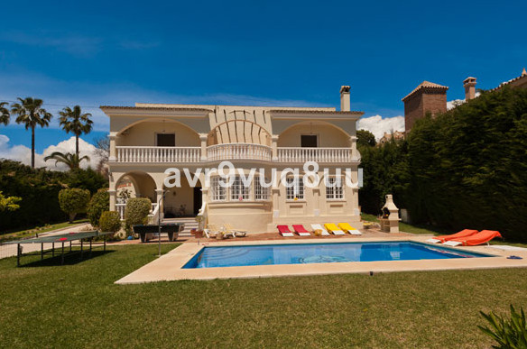 Huis te koop in Mijas Golf | 5 slaapkamers H3159907