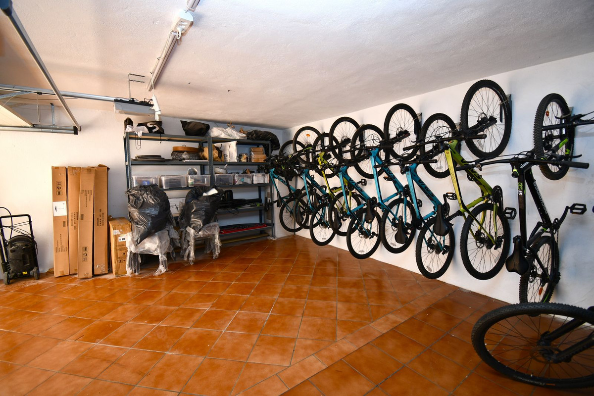 Property main view 100