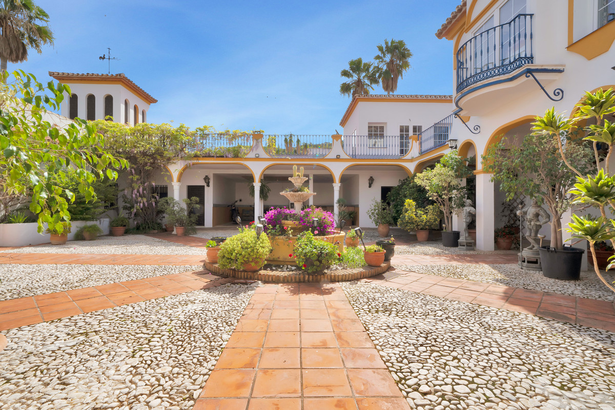 Huis te koop in Mijas Golf | 8 slaapkamers H5147044